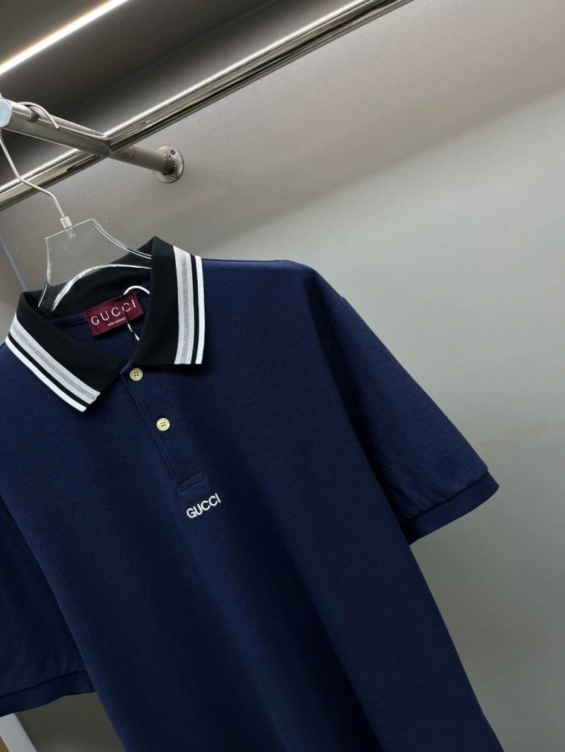 Compact Gucci T-Shirts 128644
