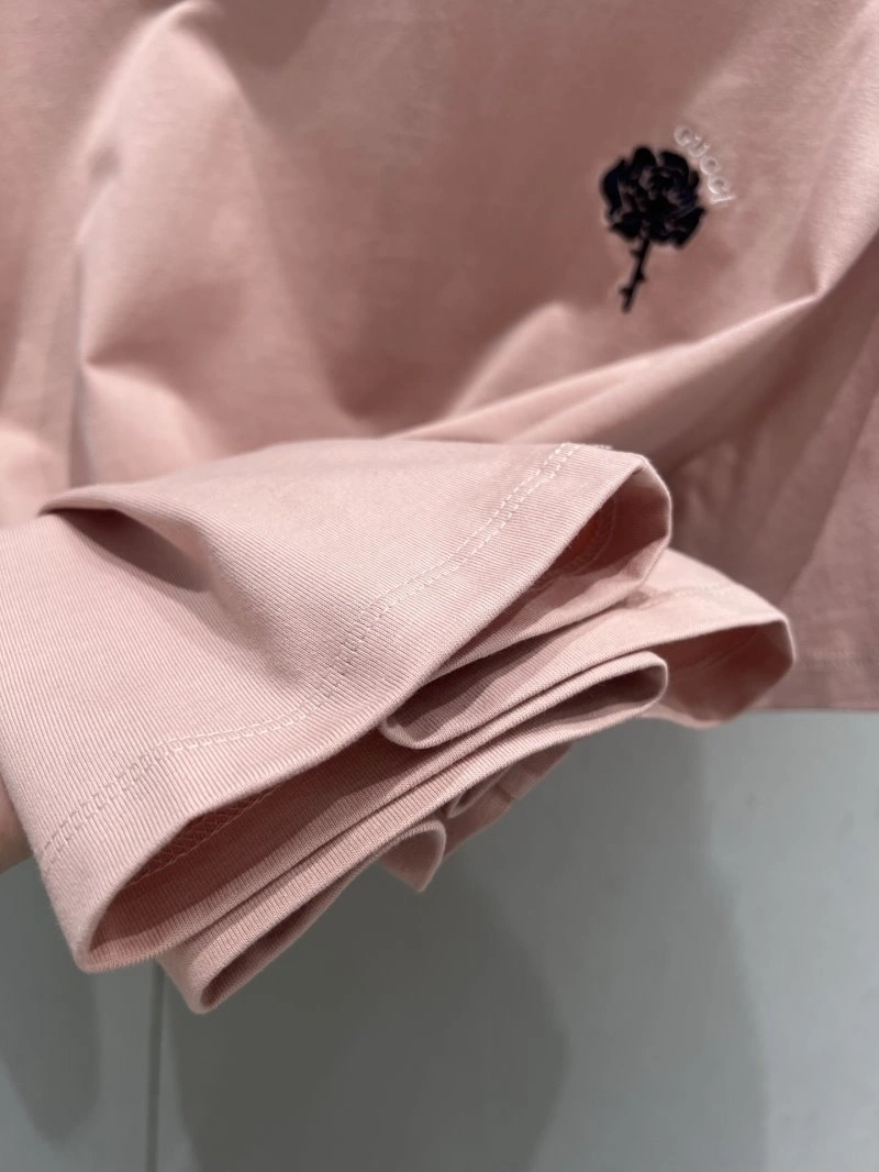Gucci T-Shirts Sleek 124717