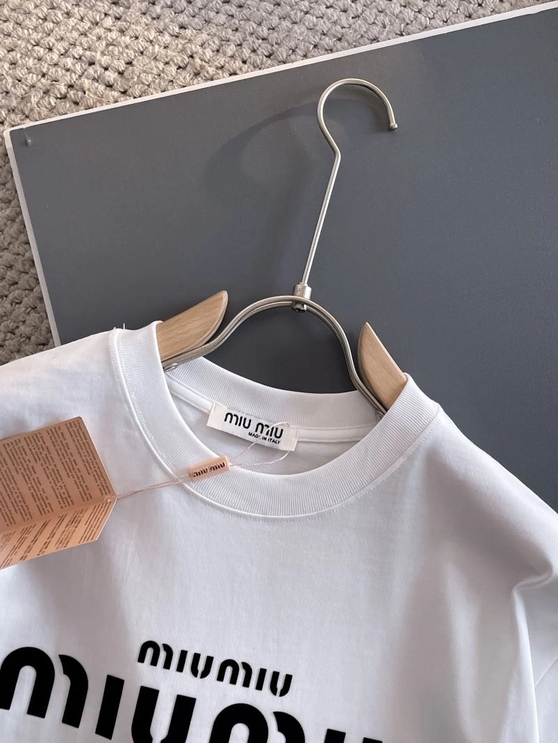 Unisex Gucci T-Shirts 127888