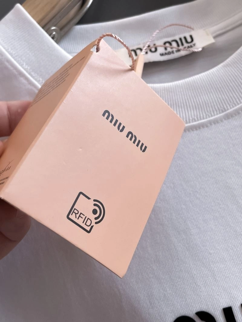 Unisex Gucci T-Shirts 127888