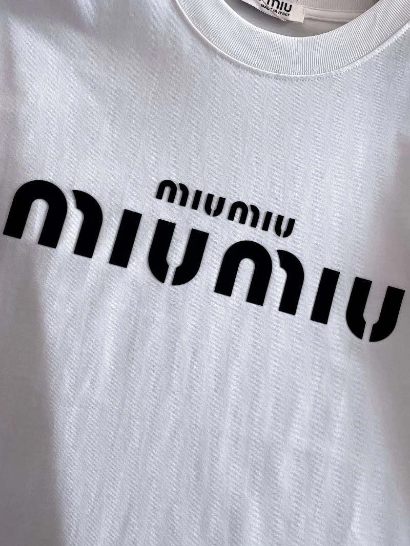 Unisex Gucci T-Shirts 127888
