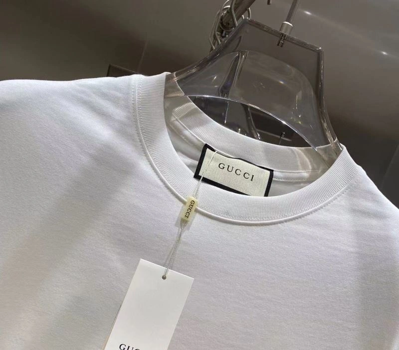 Compact Gucci T-Shirts 127847
