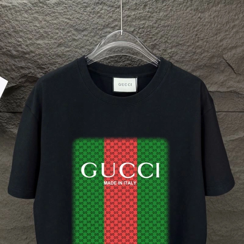 Packable Gucci T-Shirts 127840