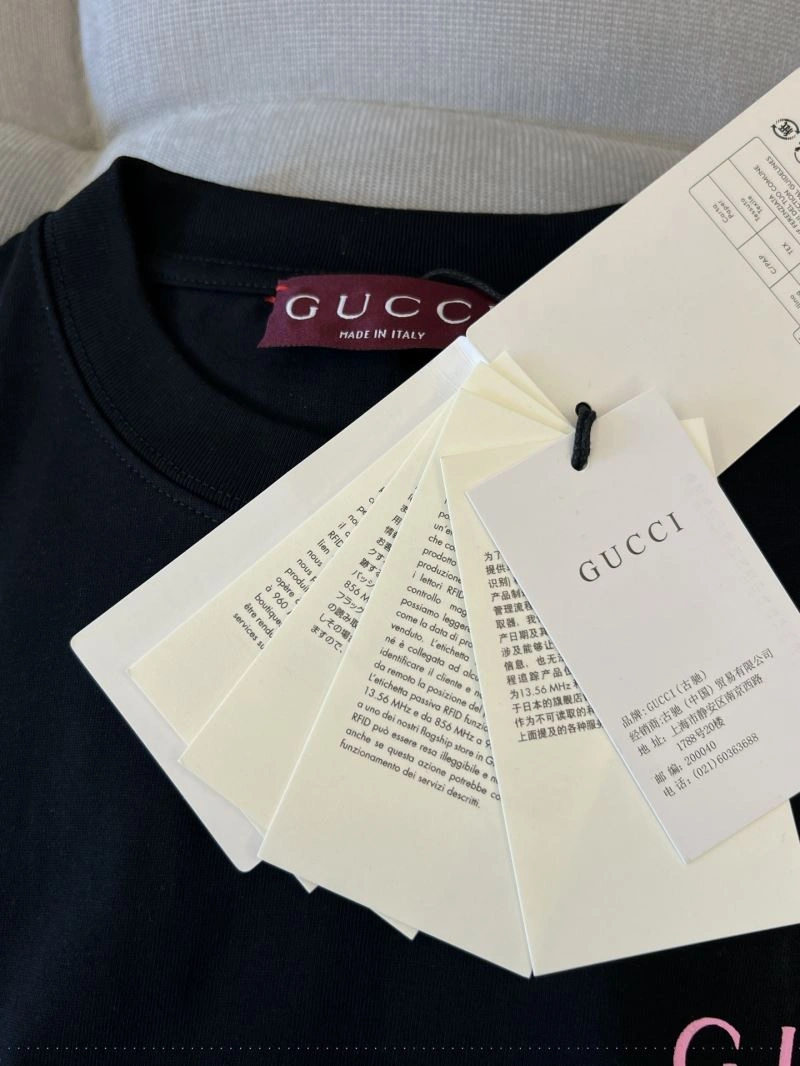 Gucci T-Shirts Comfortable 127835