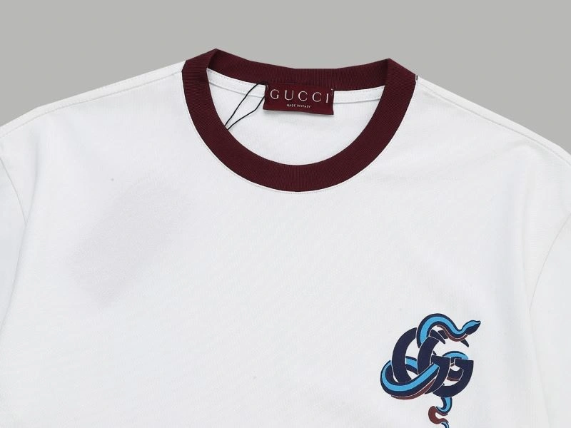 Gucci T-Shirts Versatile 124234