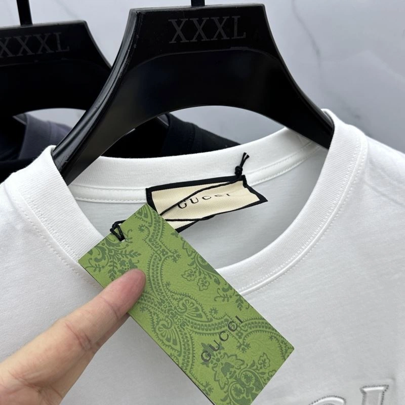 Sleek Gucci T-Shirts 127817
