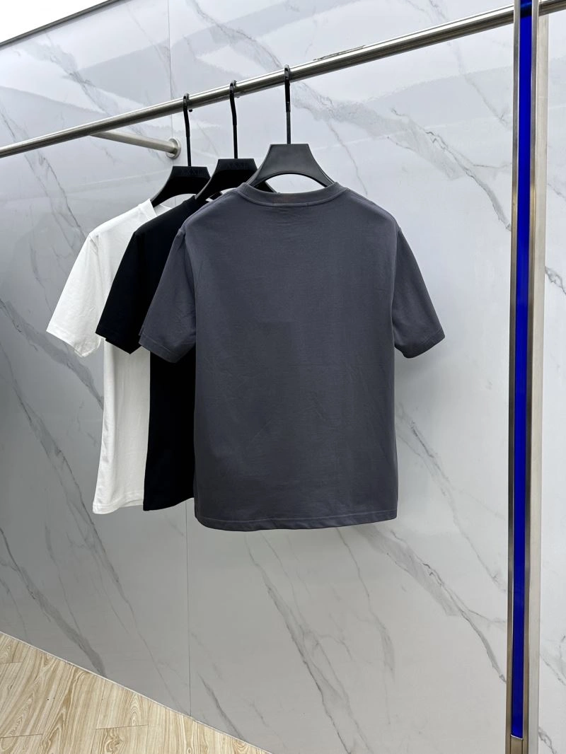 Tailored Gucci T-Shirts 127821