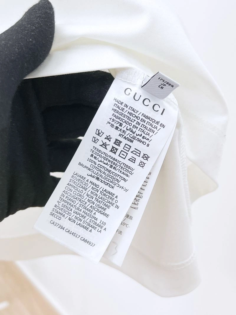 Sleek Gucci T-Shirts 127800