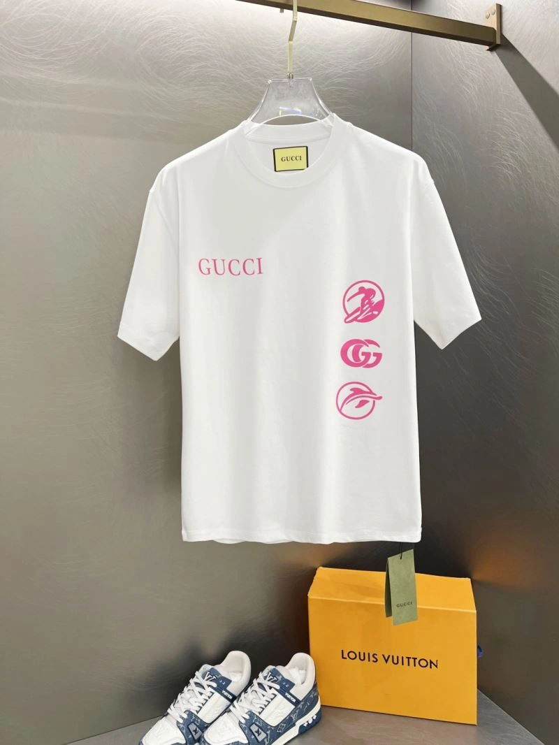 ModernLook Gucci T-Shirts 127786