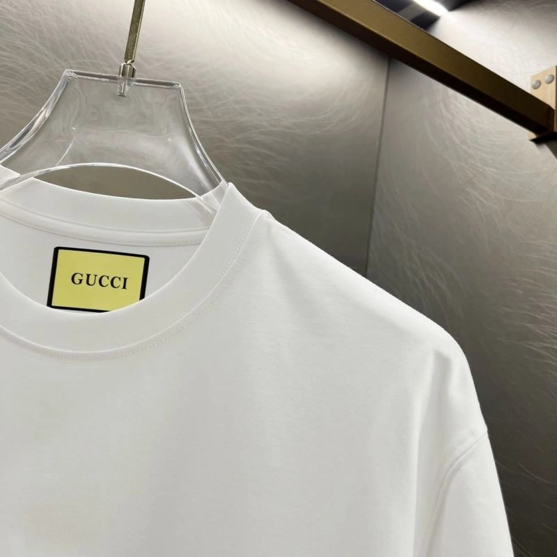 ModernLook Gucci T-Shirts 127786