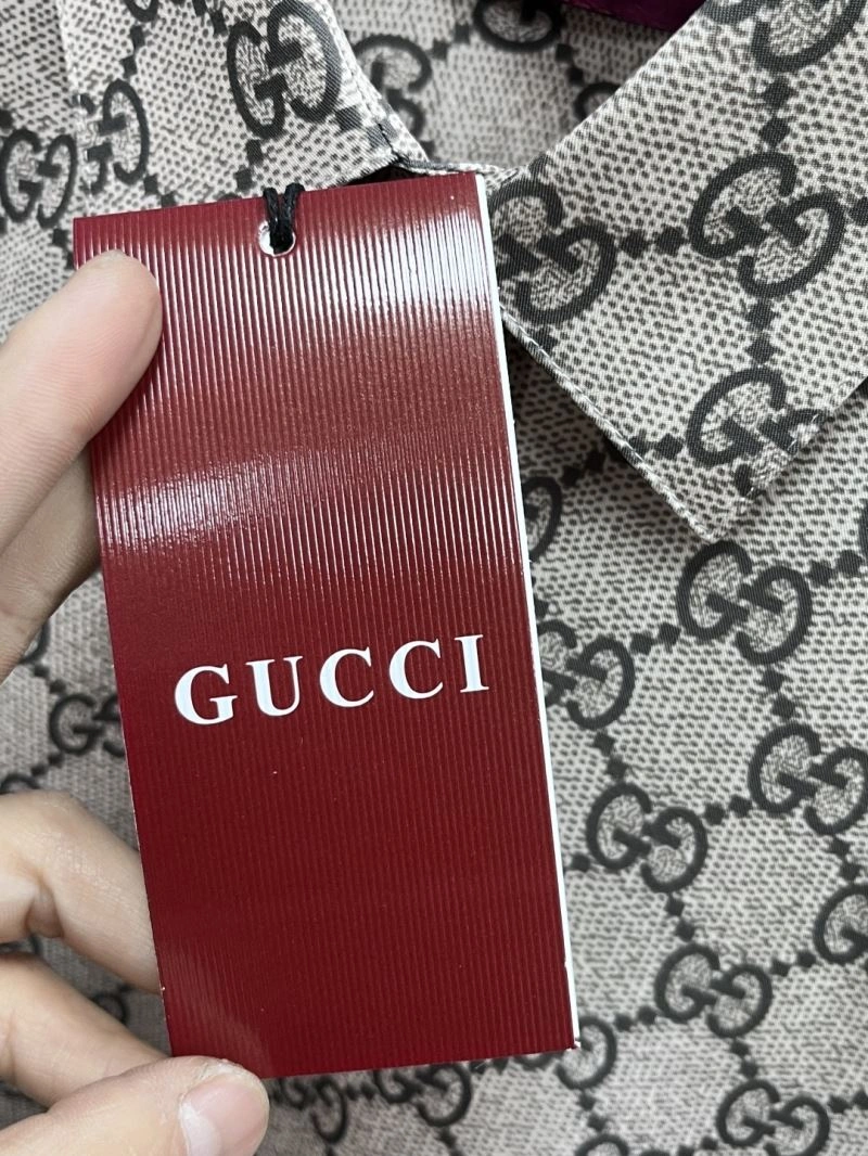Bold Gucci T-Shirts 127470