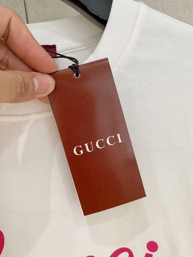 Gucci T-Shirts Practical 127467