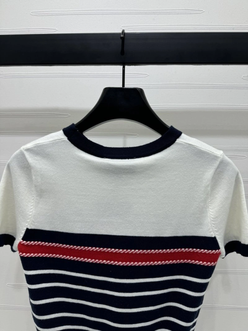 Tailored Gucci T-Shirts 124609