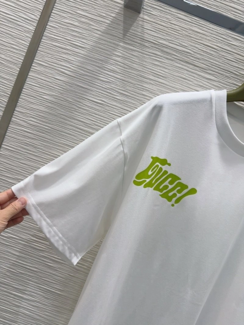 Versatile Gucci T-Shirts 124619