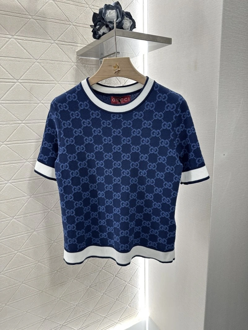 Gucci T-Shirts Versatile 124613