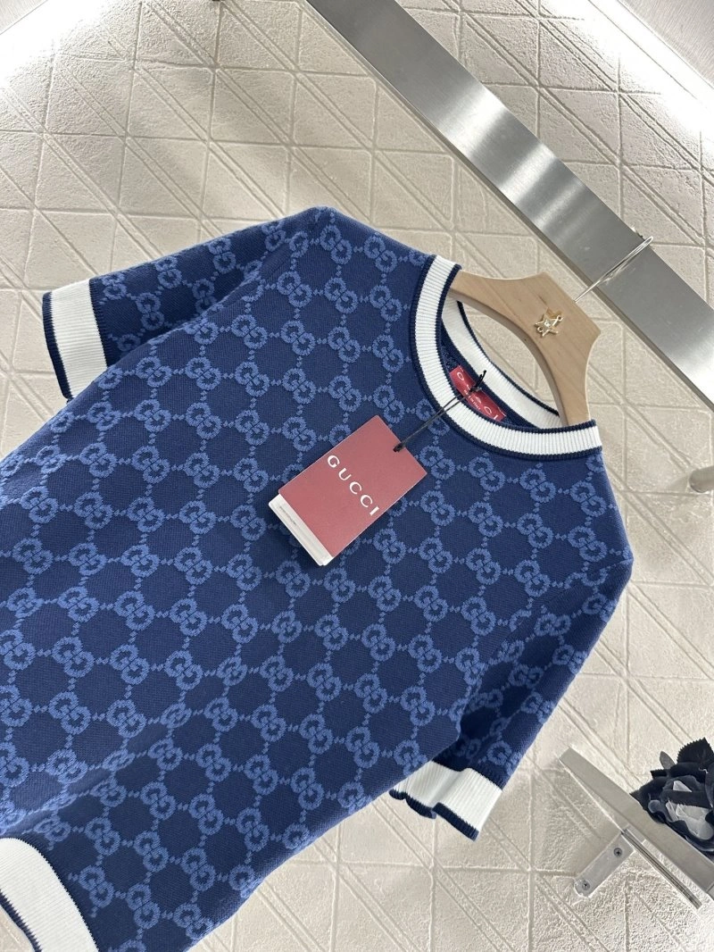 Gucci T-Shirts Versatile 124613