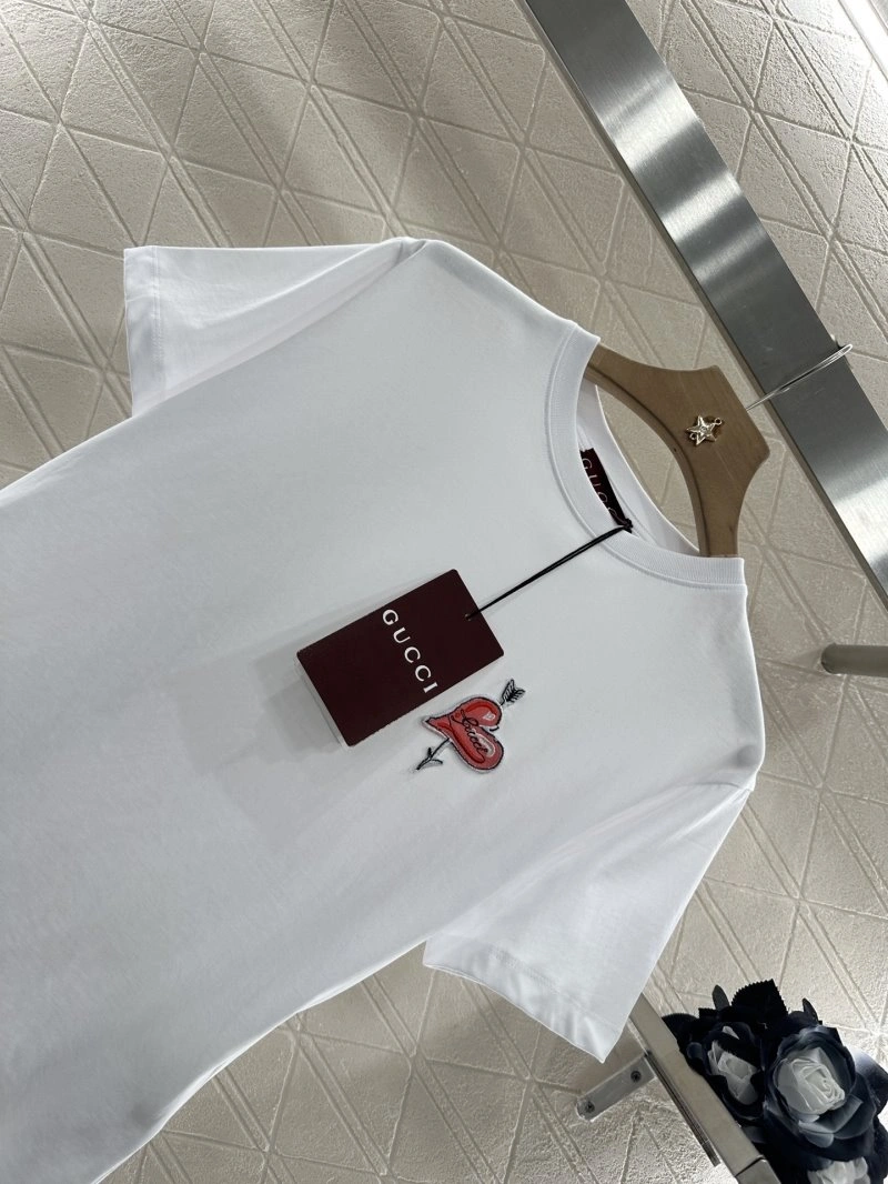 Gucci T-Shirts Upgraded 124592