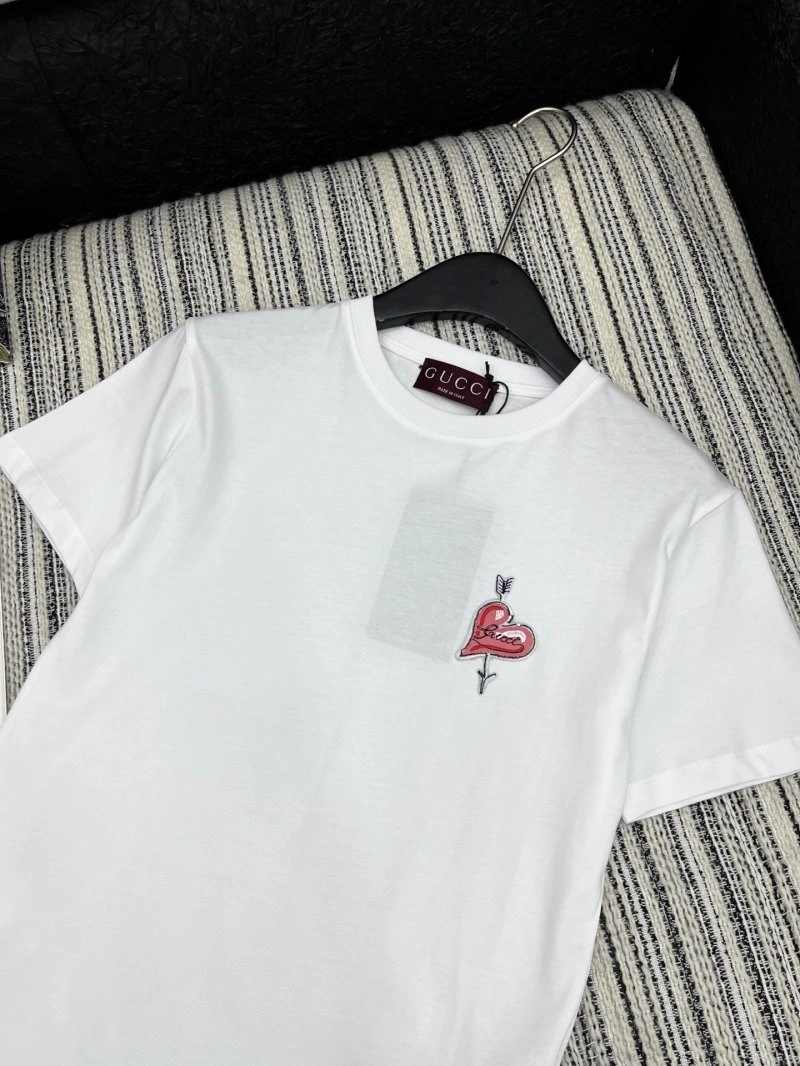 Gucci T-Shirts Neat 124570