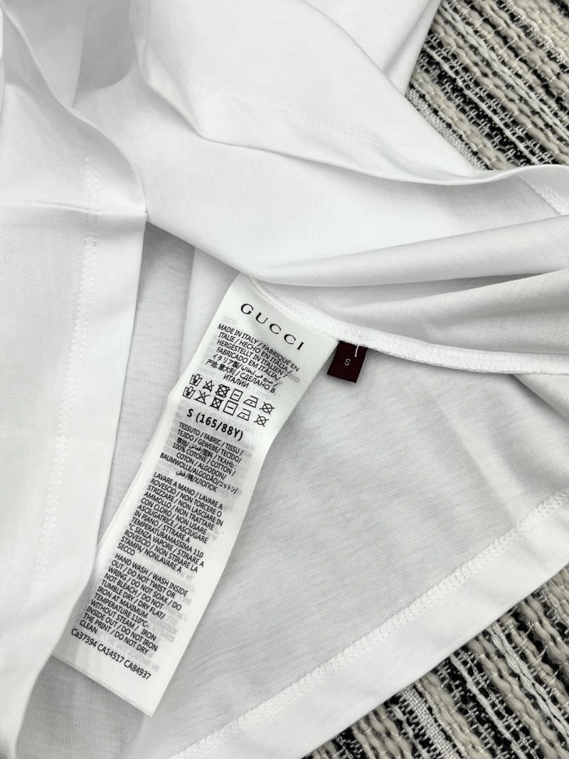 Gucci T-Shirts Neat 124570