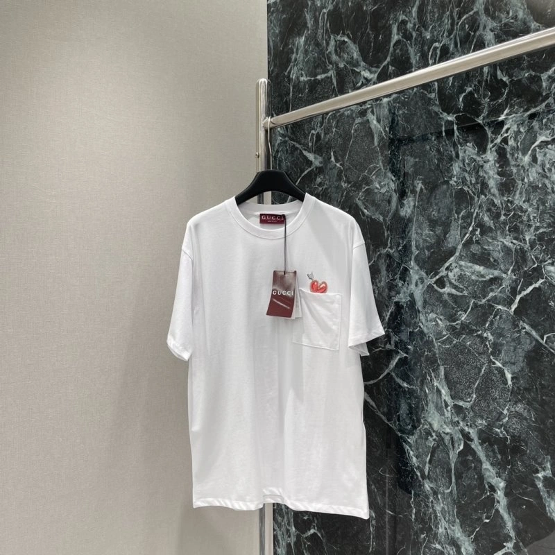 Gucci T-Shirts Versatile 124578