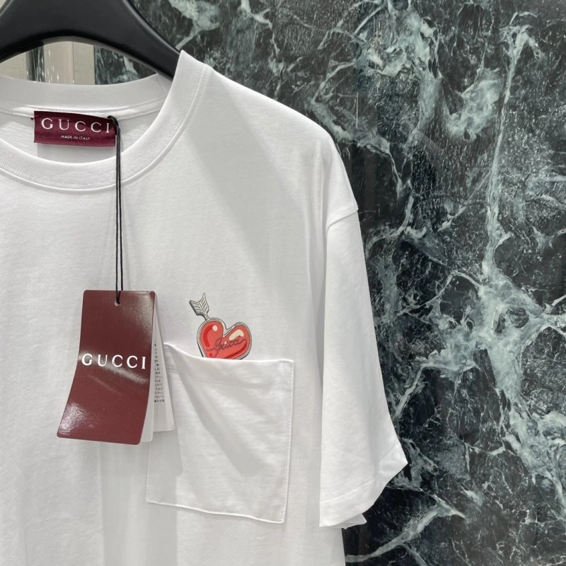 Gucci T-Shirts Versatile 124578