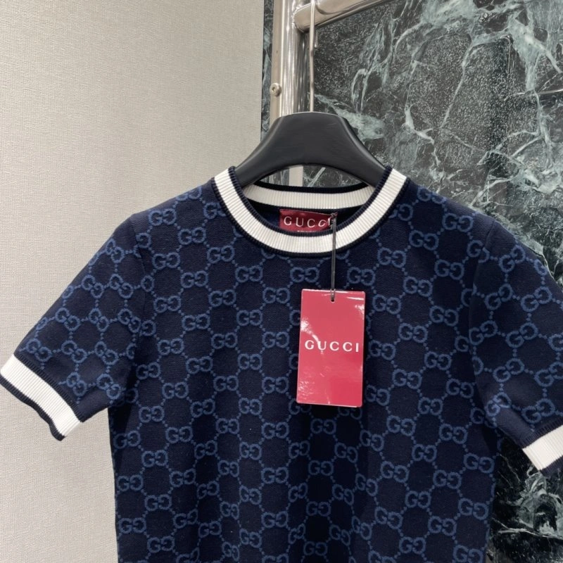 Gucci T-Shirts UrbanChic 124557