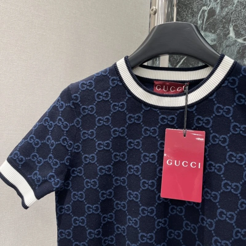 Gucci T-Shirts UrbanChic 124557