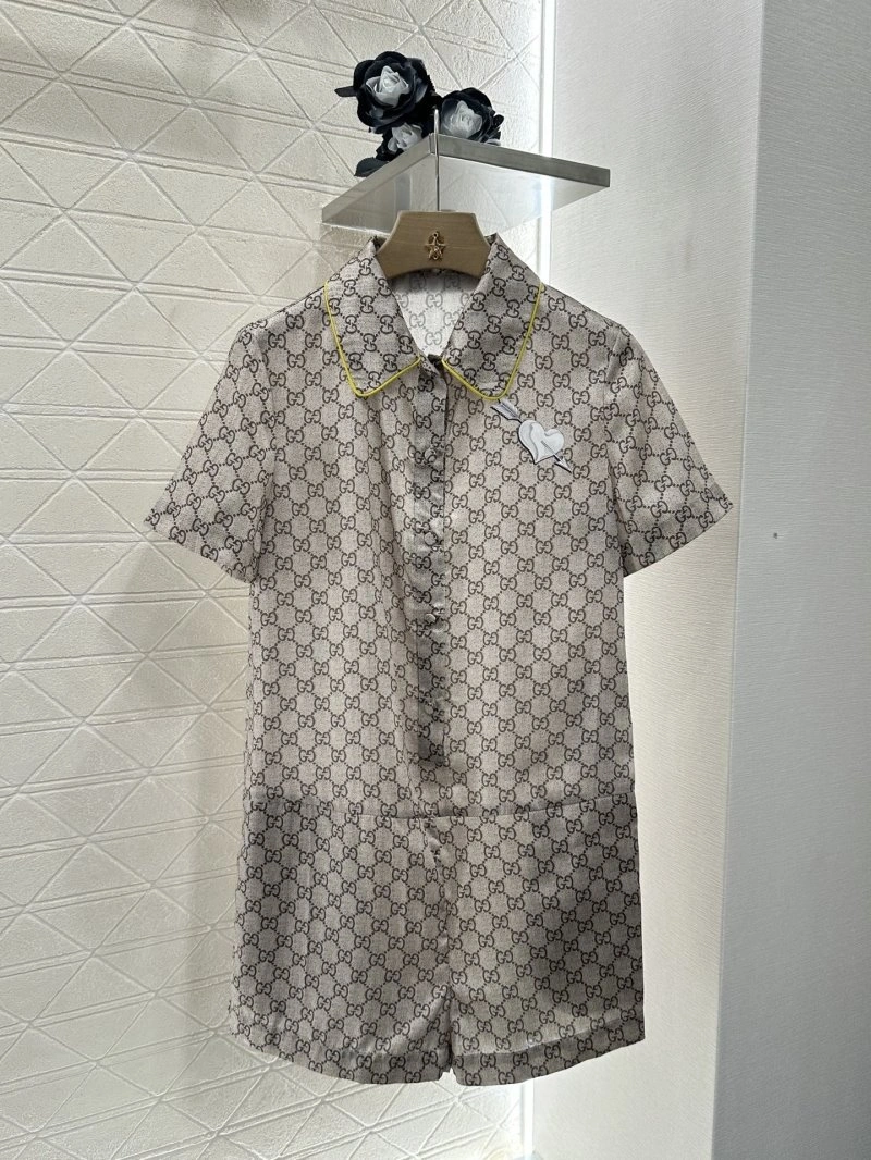 Gucci T-Shirts Functional 124577
