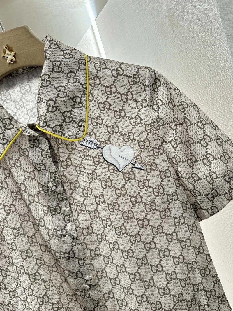 Gucci T-Shirts Functional 124577