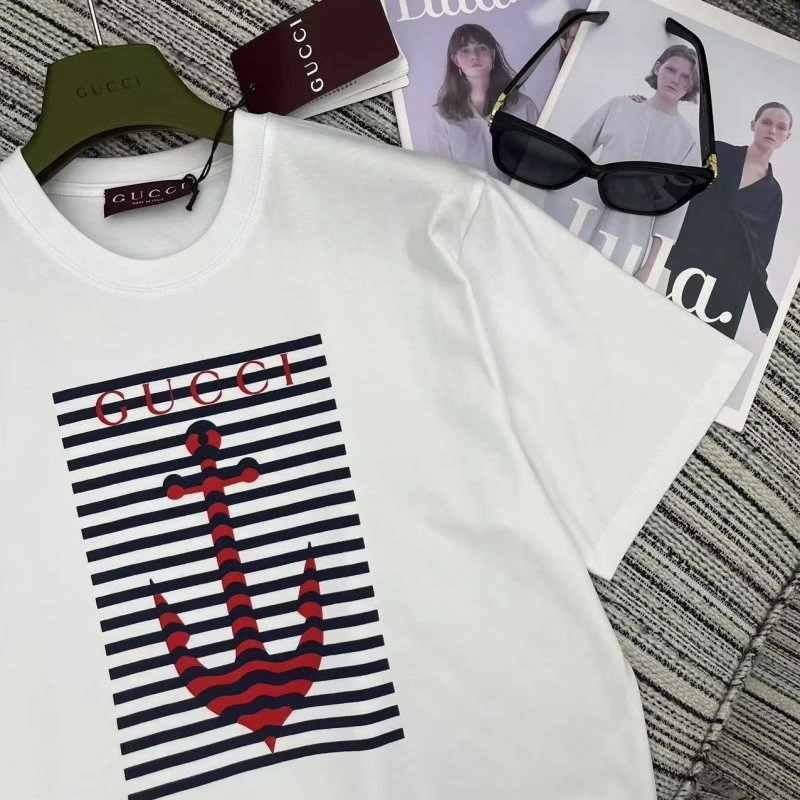 Gucci T-Shirts Sleek 124583