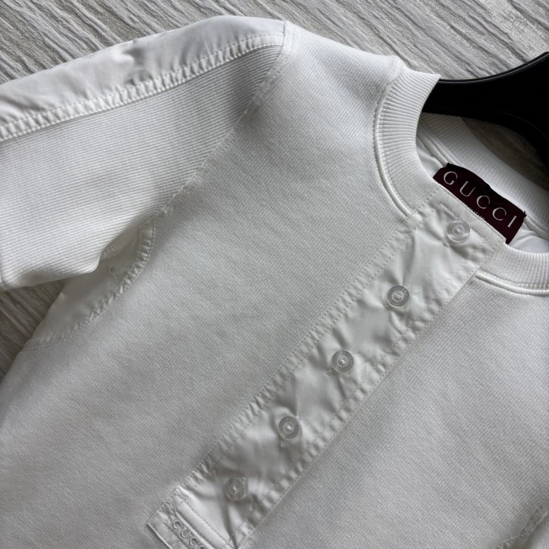 Gucci T-Shirts Breathable 124575