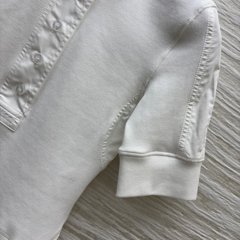 Gucci T-Shirts Breathable 124575