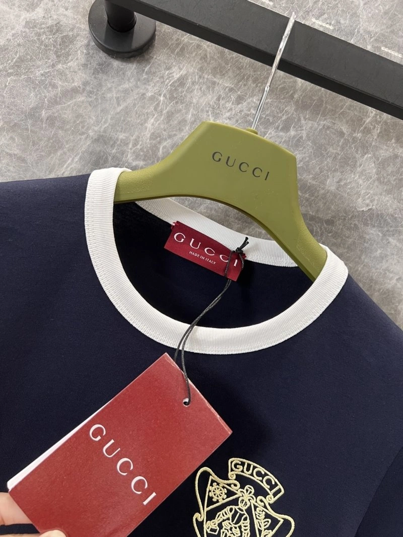 Gucci T-Shirts Trendsetting 124554