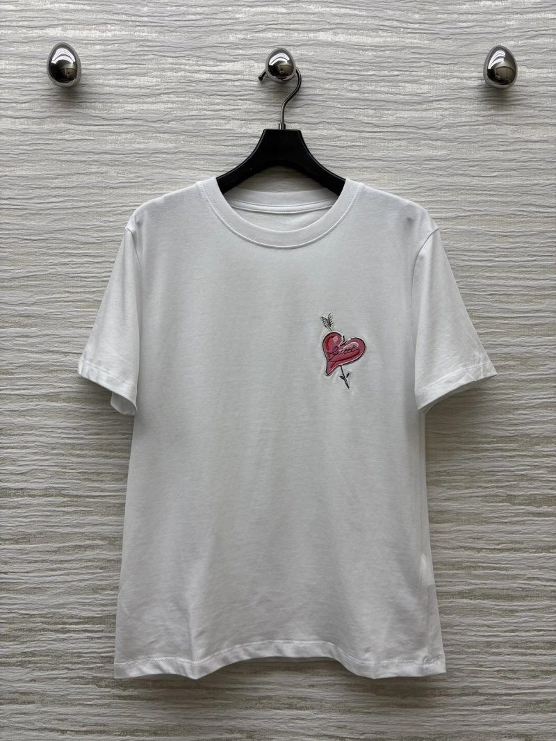 Sporty Gucci T-Shirts 124551