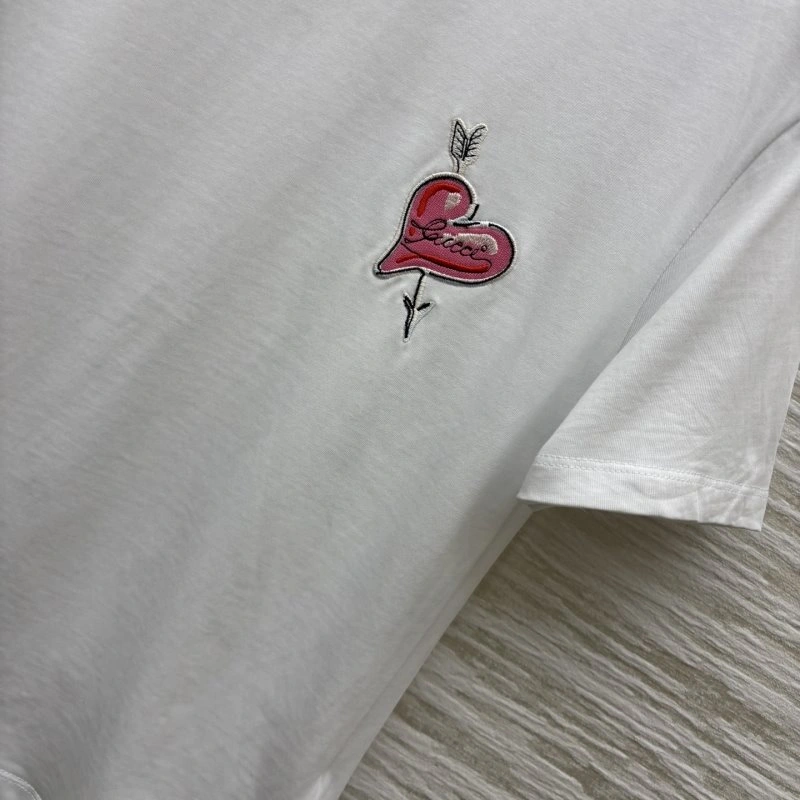 Sporty Gucci T-Shirts 124551