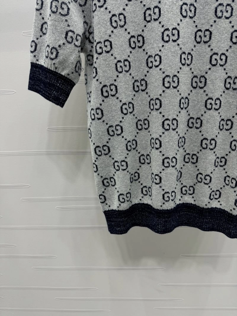 Bold Gucci T-Shirts 124537