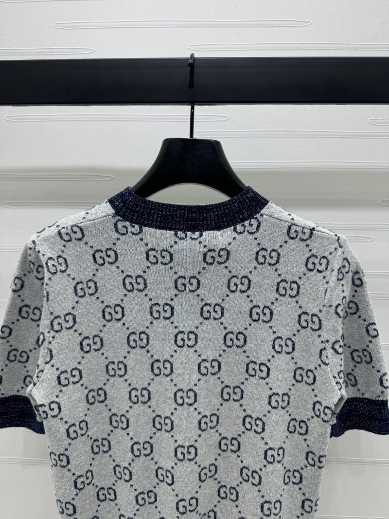 Bold Gucci T-Shirts 124537