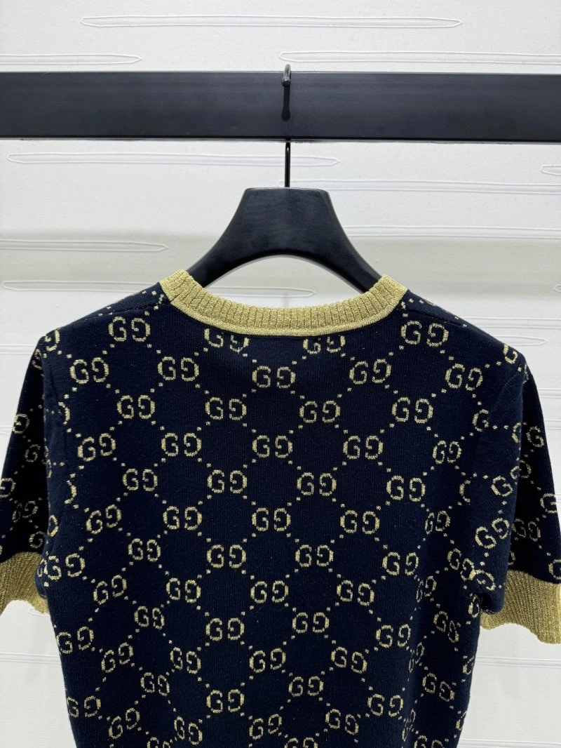 Gucci T-Shirts Sleek 124525