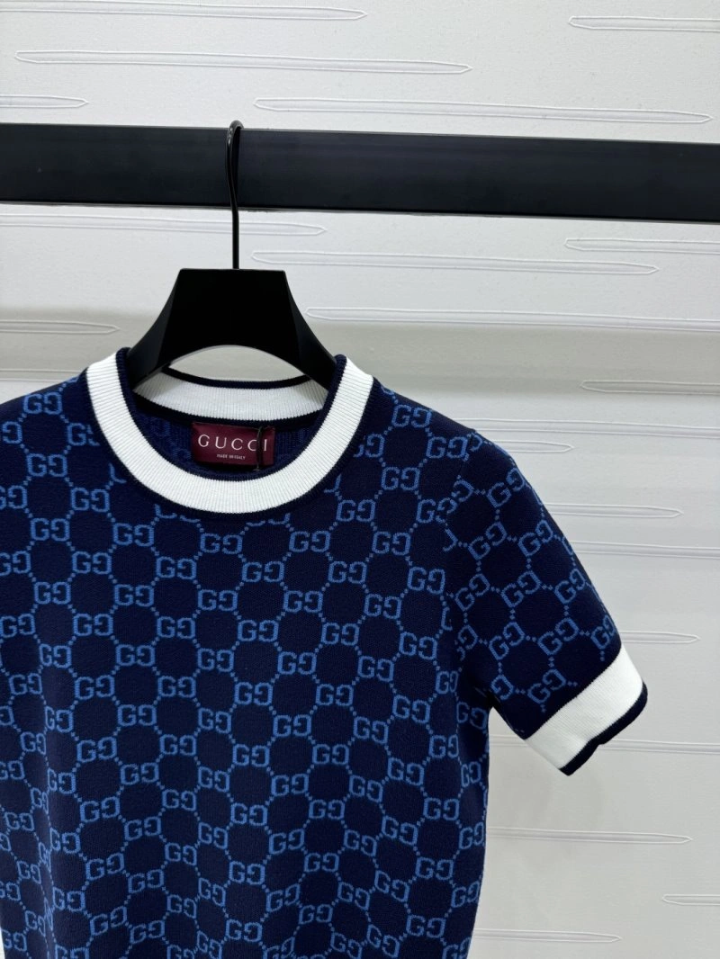 Gucci T-Shirts Refined 124529