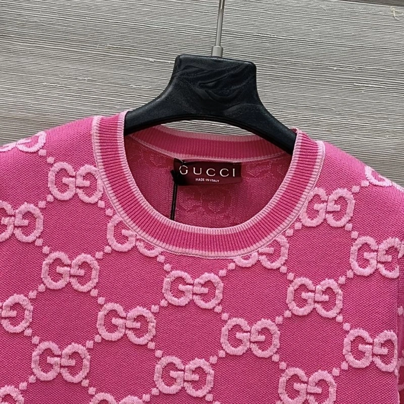 Seasonal Gucci T-Shirts 124528