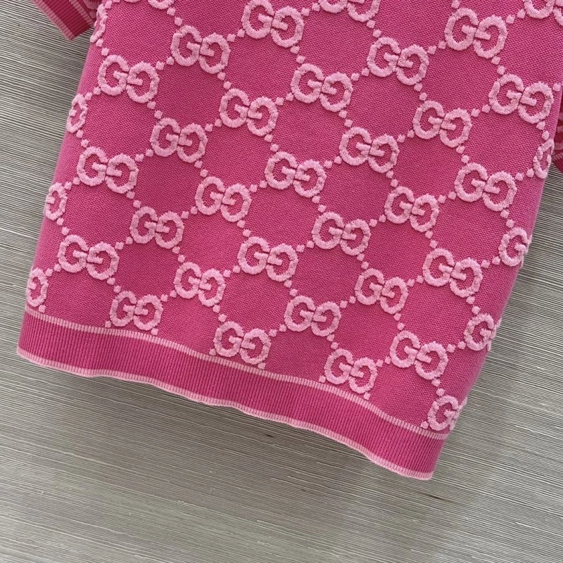 Seasonal Gucci T-Shirts 124528