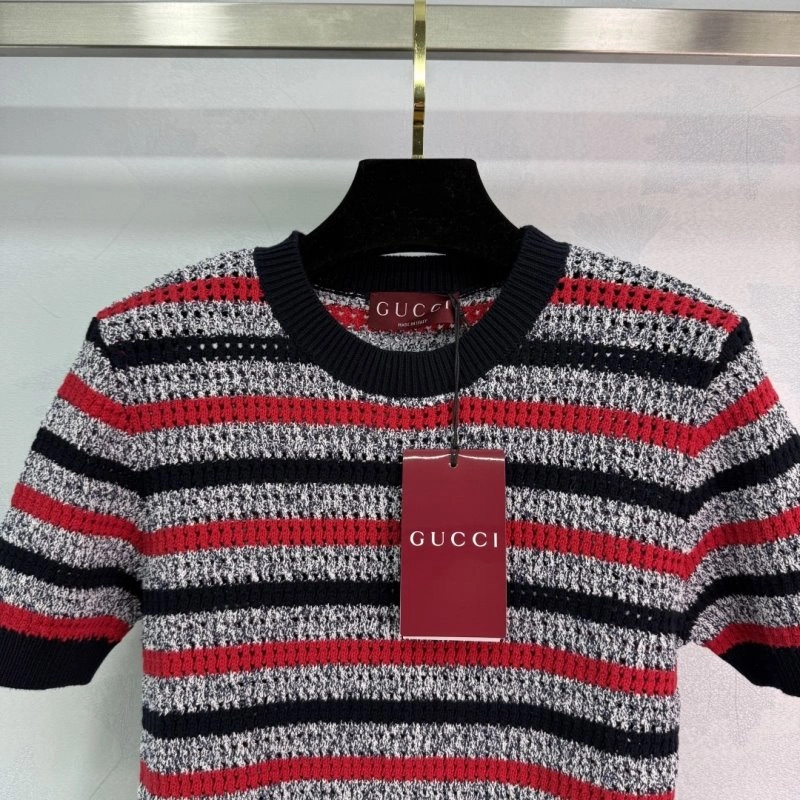 Gucci T-Shirts FashionForward 124905