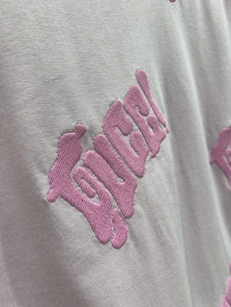 Seasonal Gucci T-Shirts 124906