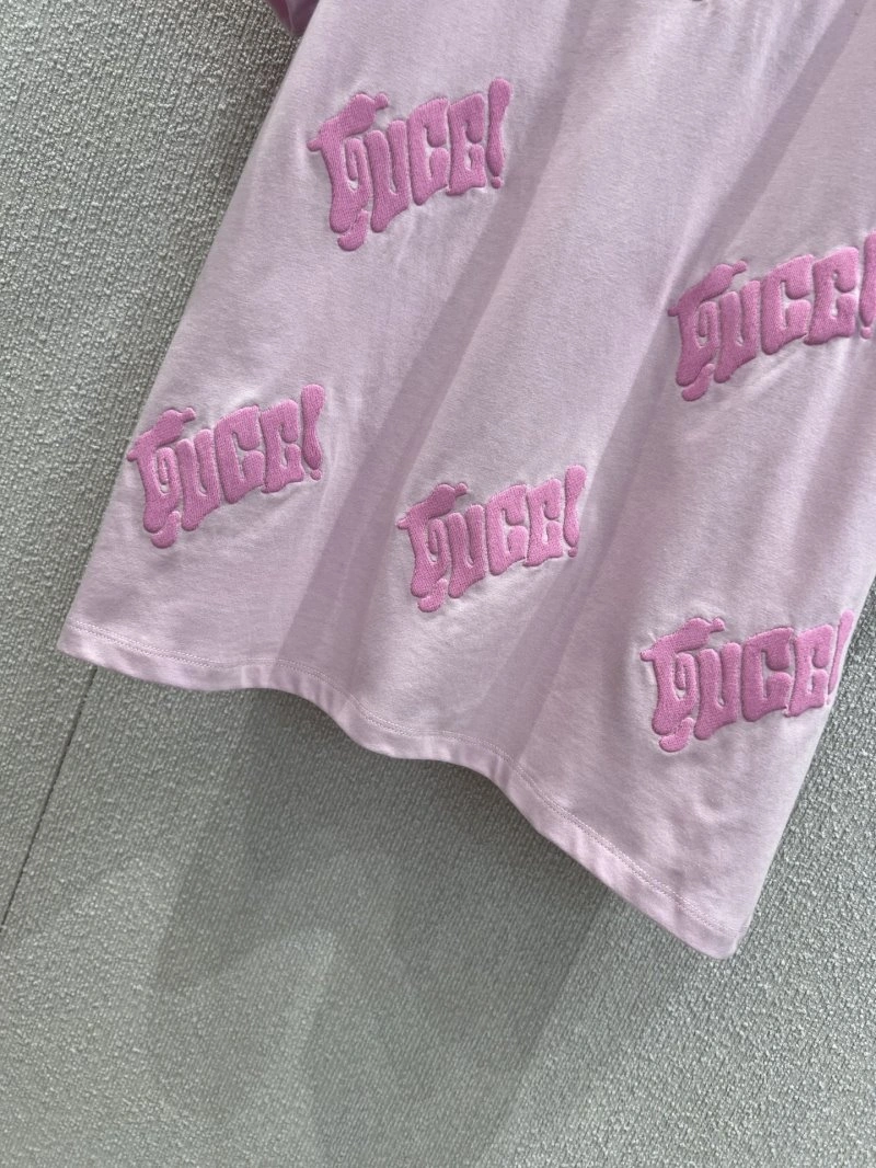 Seasonal Gucci T-Shirts 124906