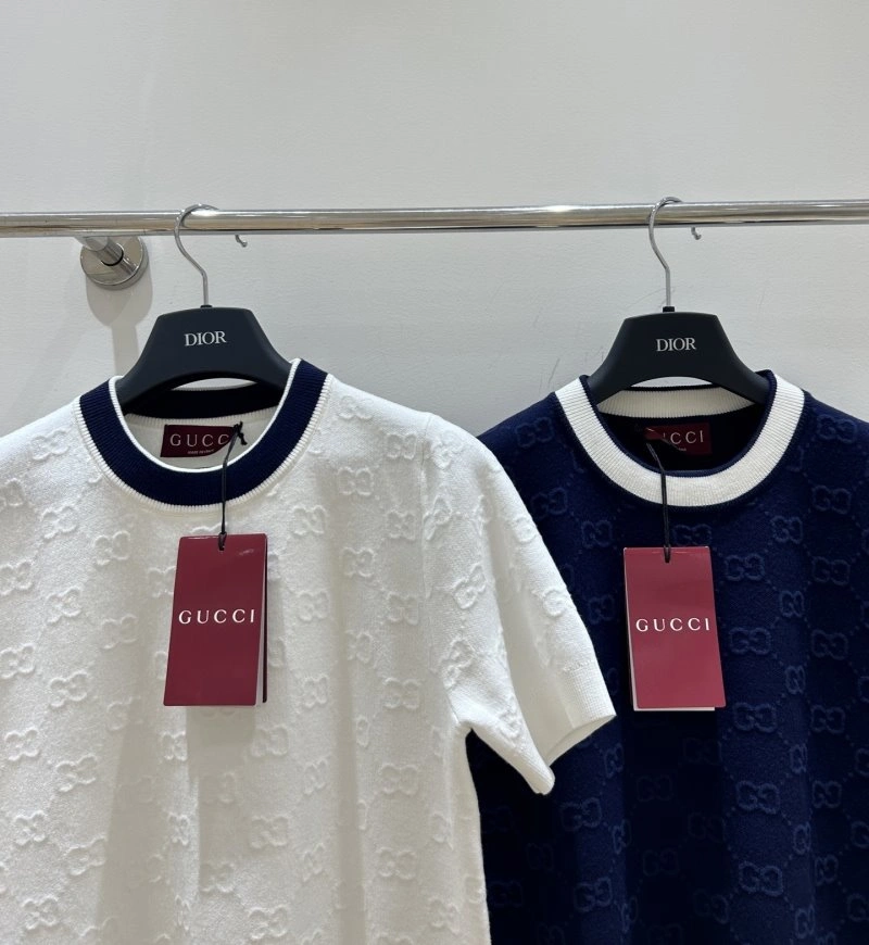 Gucci T-Shirts Flexible 124902