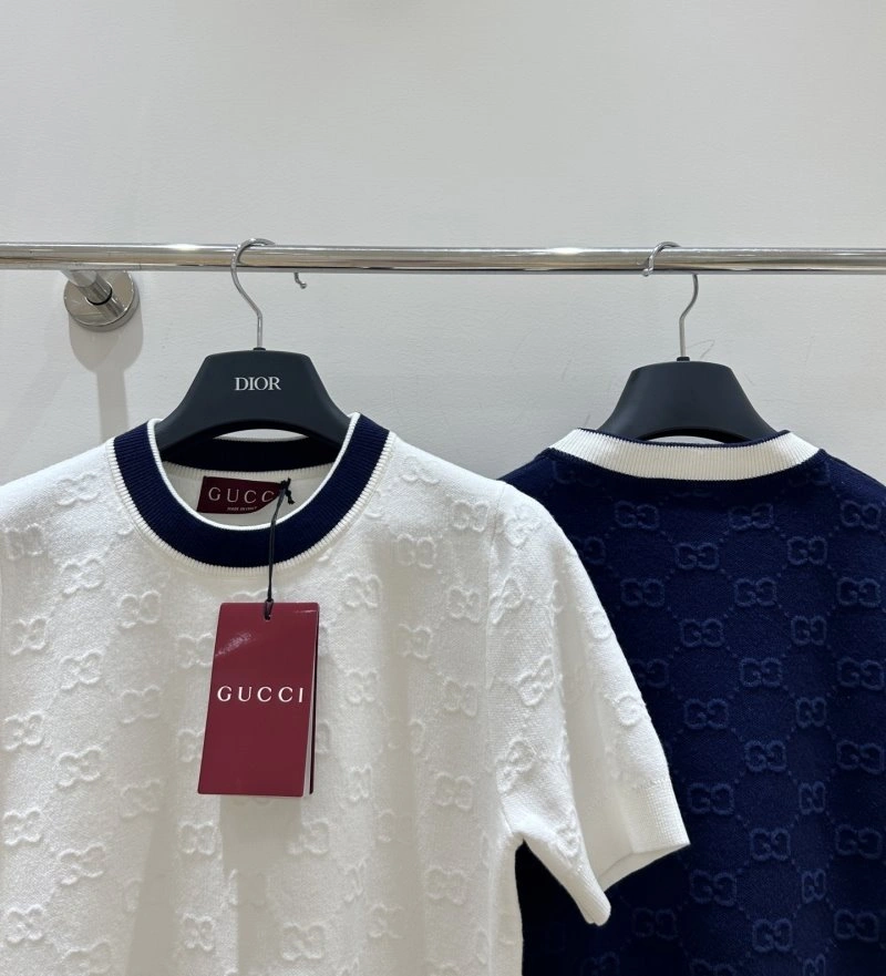 Gucci T-Shirts Flexible 124902