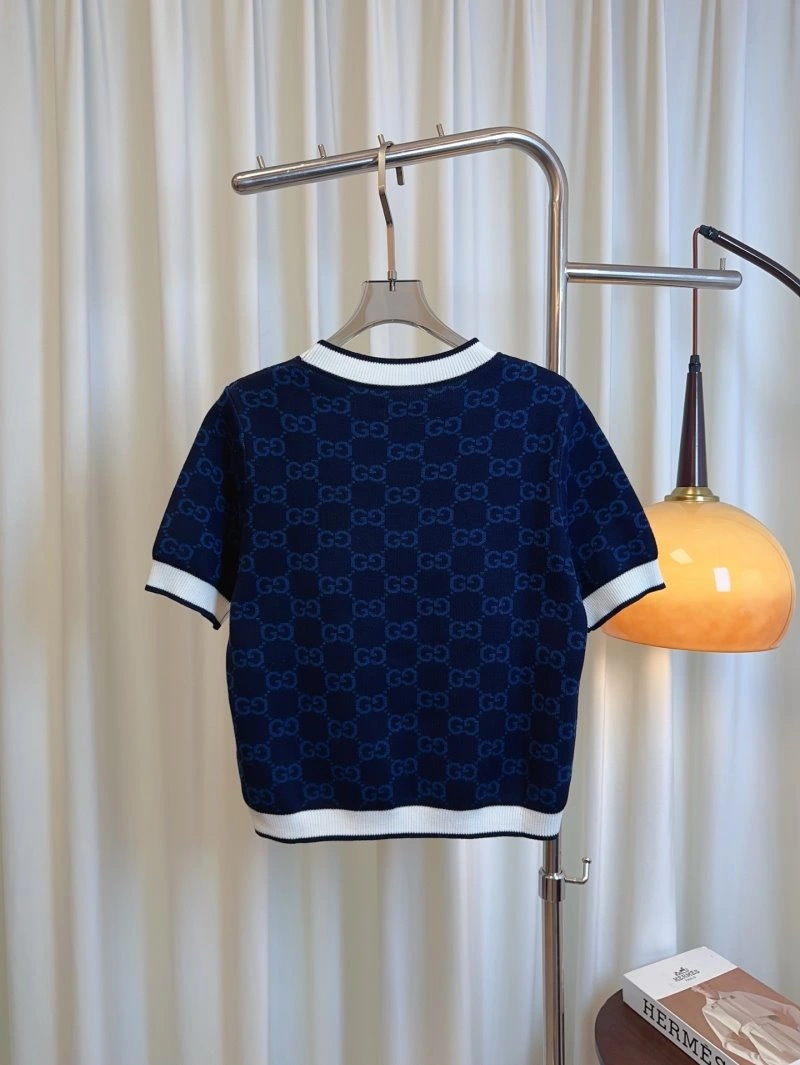 Sleek Gucci T-Shirts 124881