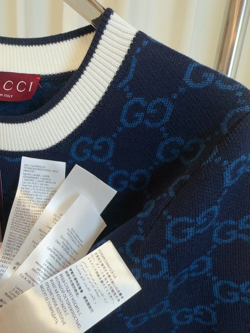 Sleek Gucci T-Shirts 124881