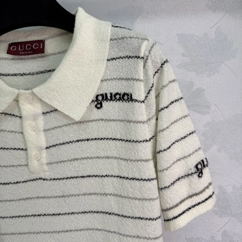 Unisex Gucci T-Shirts 124871