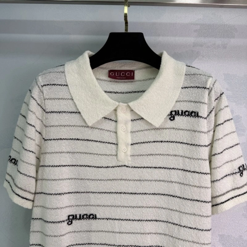 Unisex Gucci T-Shirts 124871